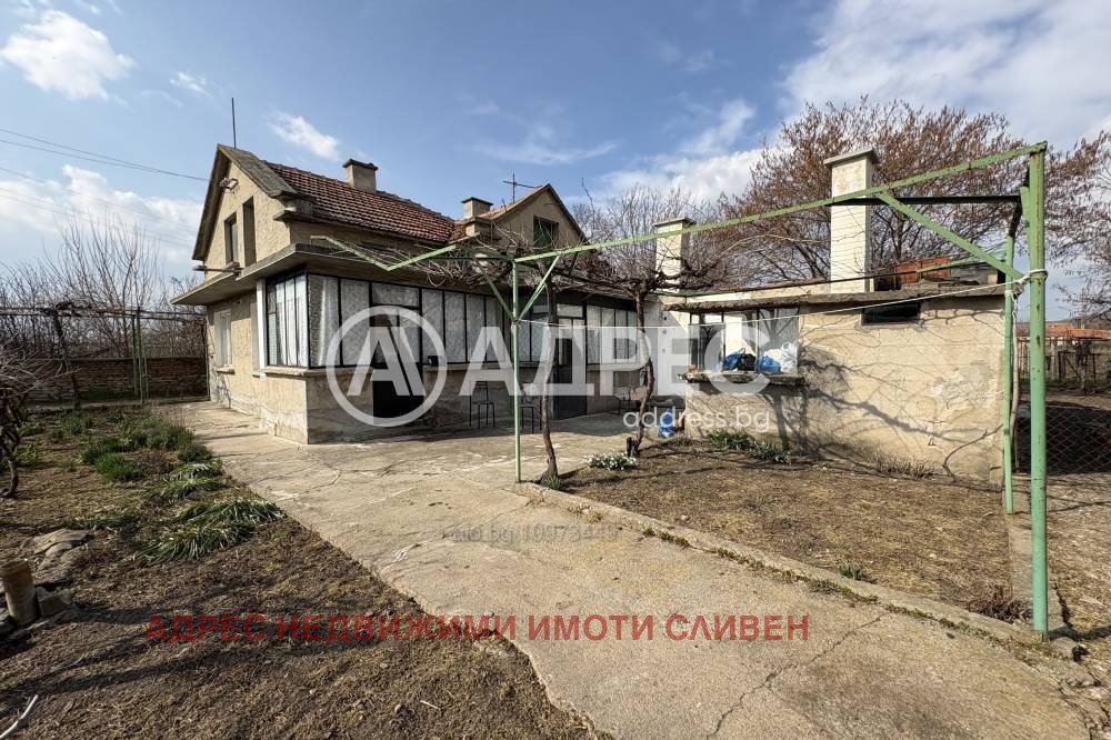 Продава КЪЩА, с. Младово, област Сливен, снимка 3 - Къщи - 55279444