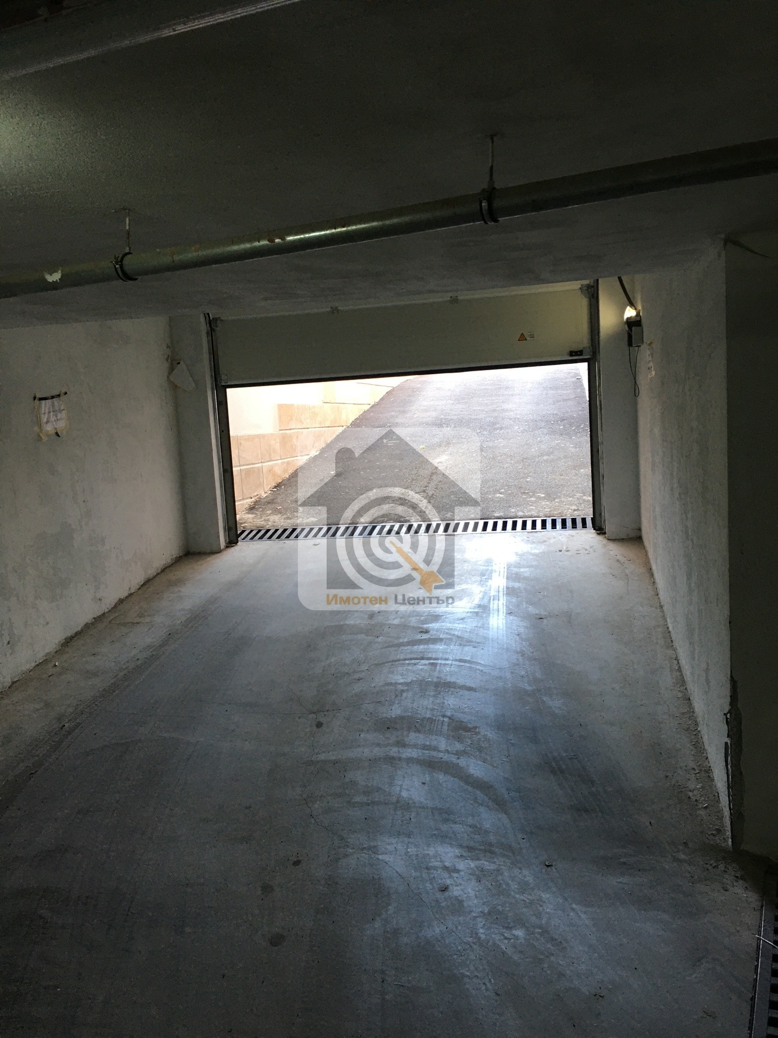 Продава ГАРАЖ, ПАРКОМЯСТО, гр. София, Бъкстон, снимка 2 - Гаражи и паркоместа - 53498983