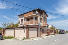 Ev m-t Dobreva çeşma, Varna 1