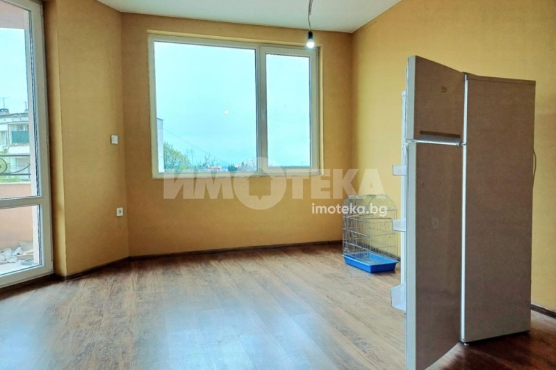 Na sprzedaż  1 sypialnia Plowdiw , Komatewo , 62 mkw | 23599895