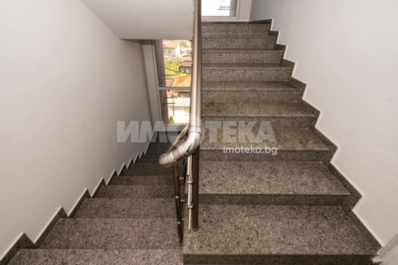 Na sprzedaż  1 sypialnia Plowdiw , Komatewo , 62 mkw | 23599895 - obraz [9]