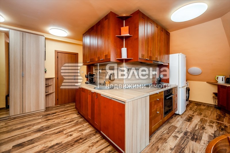 Продава 3-СТАЕН, гр. София, Оборище, снимка 3 - Апартаменти - 54480474
