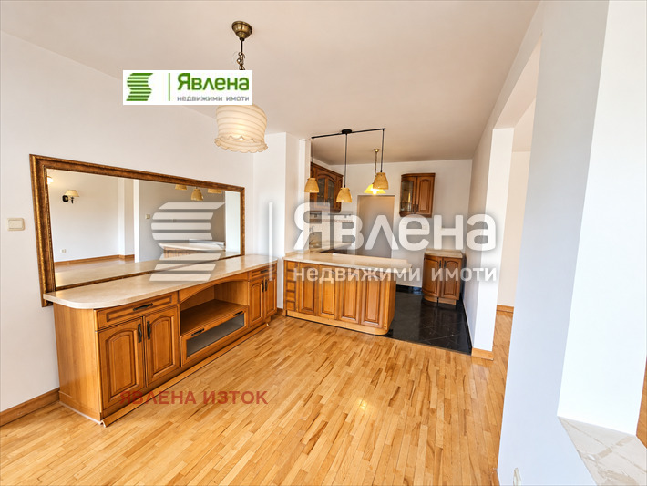Продава 3-СТАЕН, гр. София, Лагера, снимка 3 - Апартаменти - 56228271