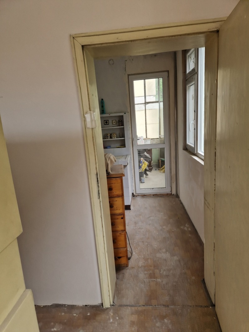 Myytävänä  3+ makuuhuone Plovdiv , Vastanitšeski , 182 neliömetriä | 31466917 - kuva [11]