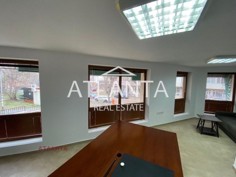 In vendita  Ufficio Varna , Chataldga , 70 mq | 46205774 - Immagine [2]