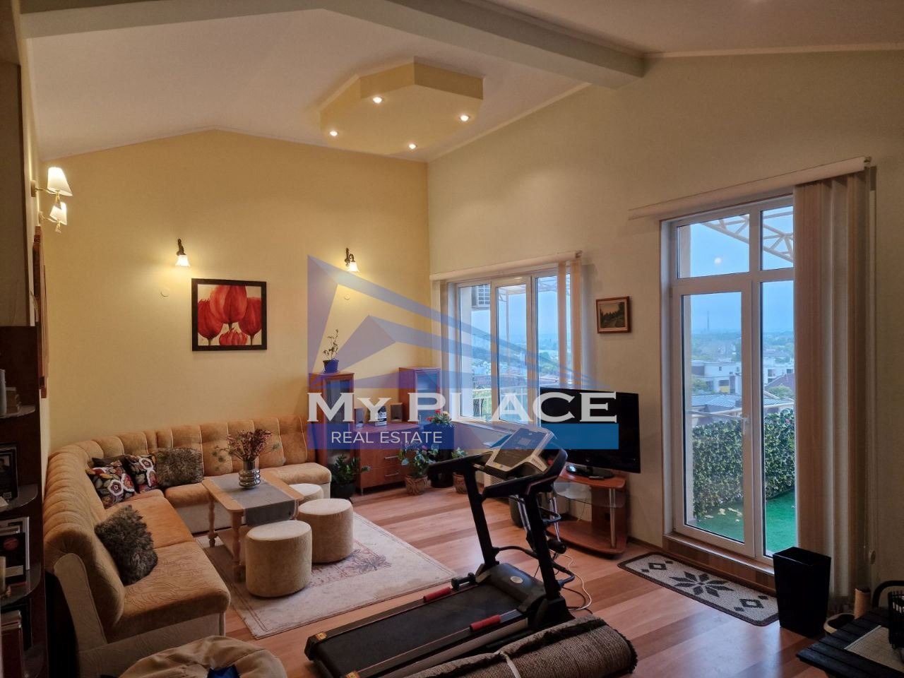 Продава 2-СТАЕН, гр. Шумен, Пазара