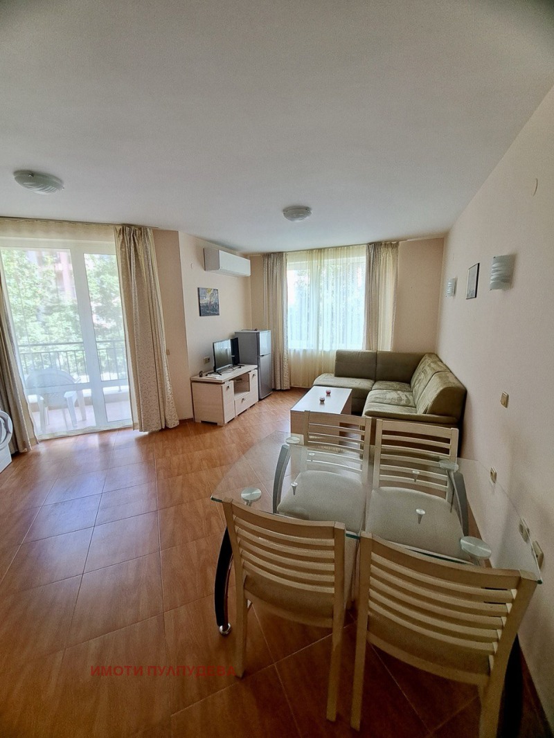 Продава 2-СТАЕН, област Бургас, гр. Свети Влас • 107000 € / 209273.81 лв. • 43887863 1