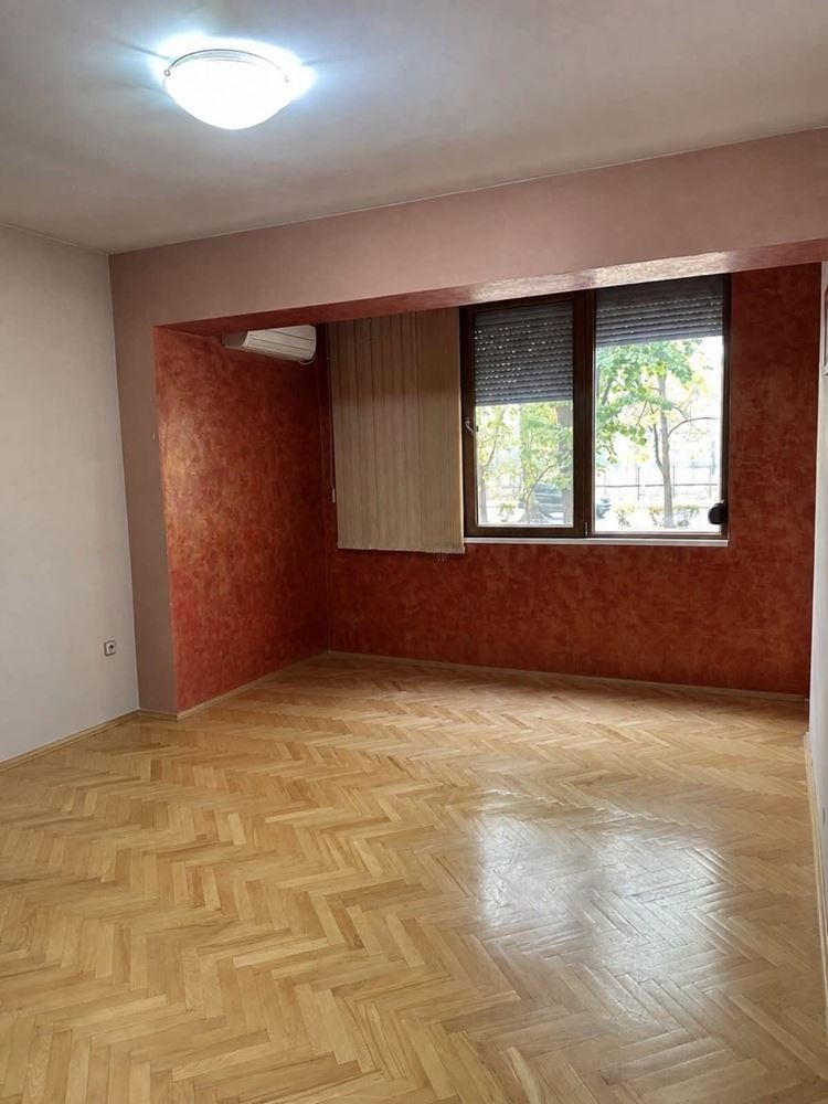 Продава 4-СТАЕН, гр. Пловдив, Младежки Хълм