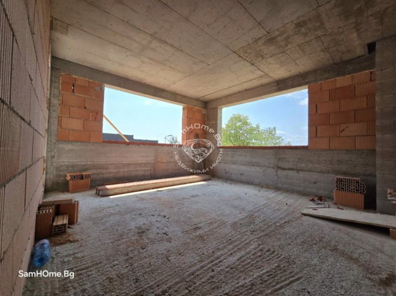 Продава  2-стаен, град Варна, Възраждане 3 • 75 000 € • ID 14051931 — holmes.bg - [1] 