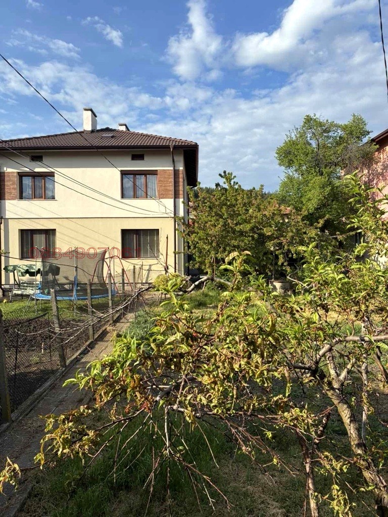 Продава ЕТАЖ ОТ КЪЩА, гр. Сливница, област София област, снимка 14 - Етаж от къща - 54543587