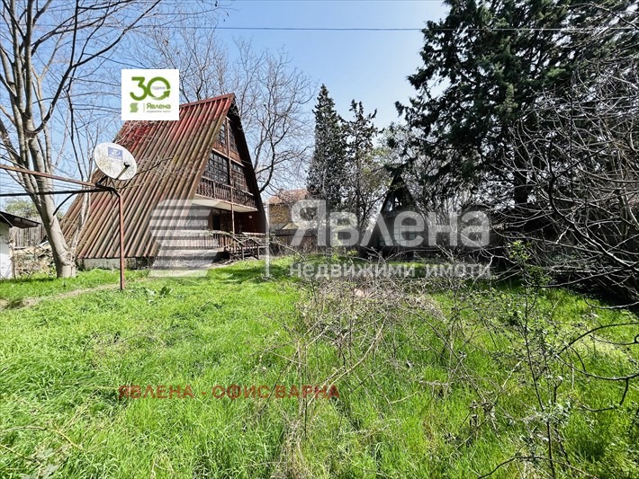 Продава КЪЩА, с. Езерово, област Варна, снимка 13 - Къщи - 46436561
