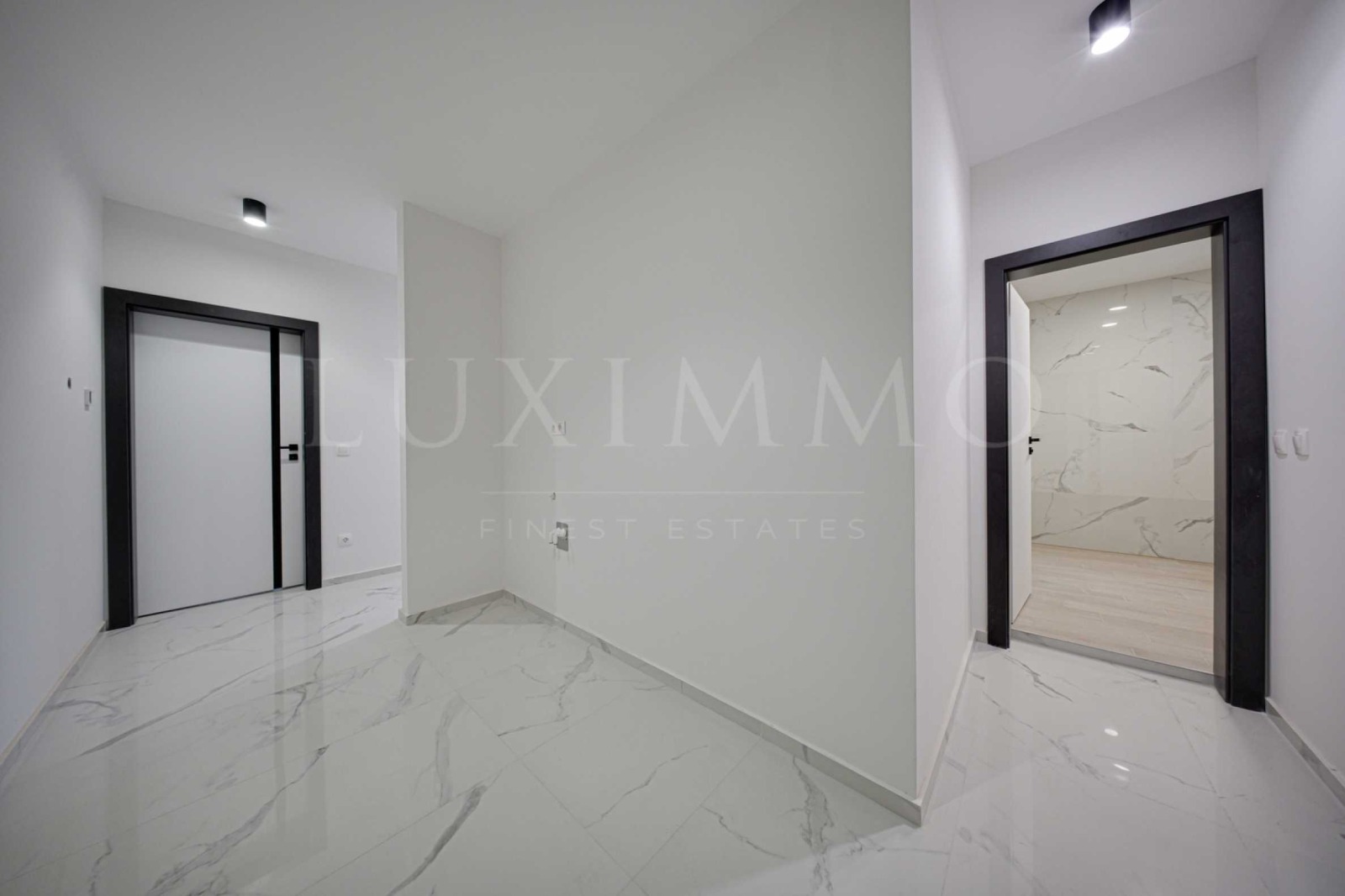 Продава 3-СТАЕН, гр. София, Малинова долина, снимка 3 - Апартаменти - 54293548