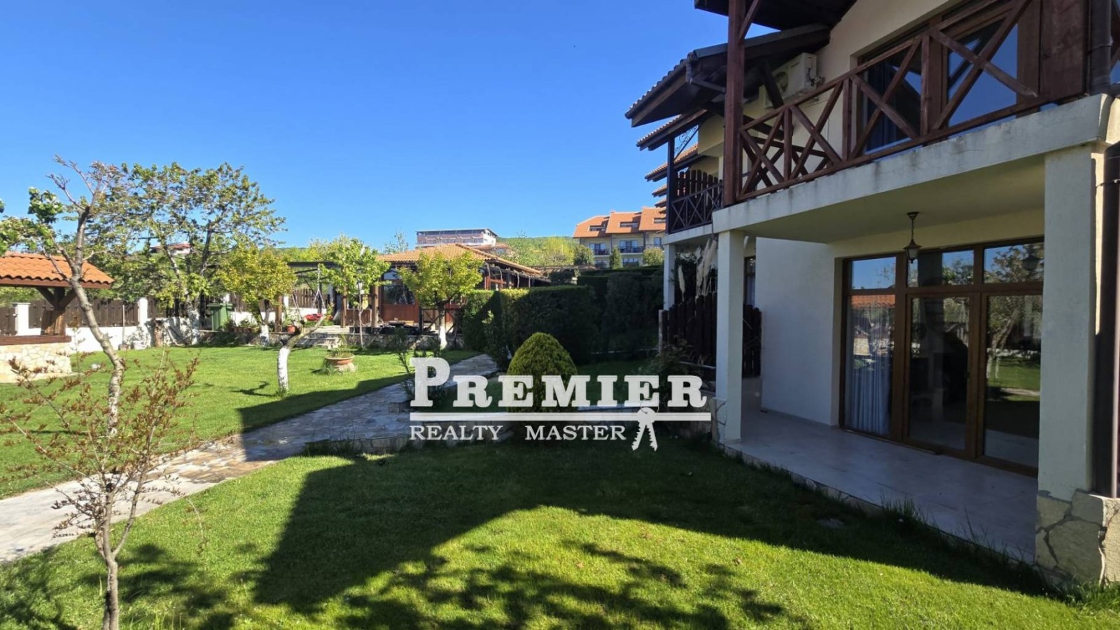 Продава КЪЩА, гр. Свети Влас, област Бургас, снимка 13 - Къщи - 56305797