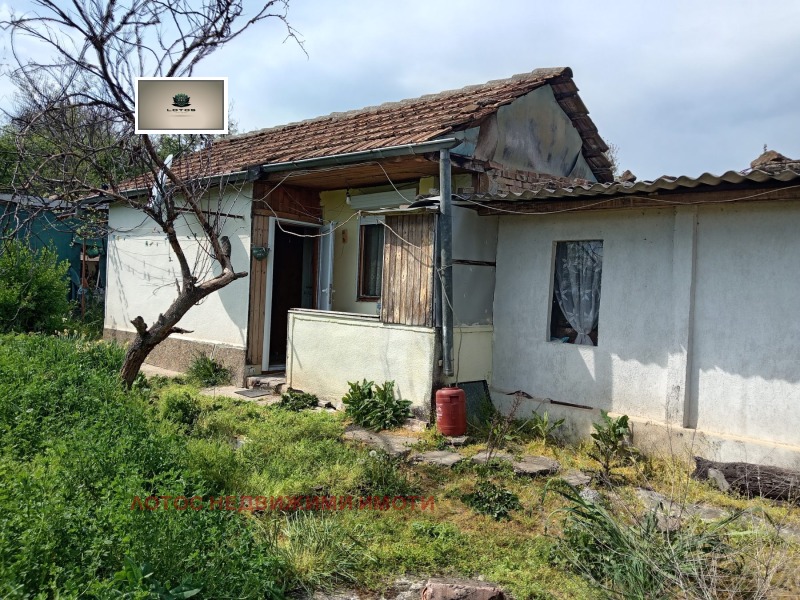 Продава КЪЩА в област Велико Търново, гр. Долна Оряховица - 60 кв.м / 31 800 € » 62 195.39 лв., ЛОТОС НЕДВИЖИМИ ИМОТИ