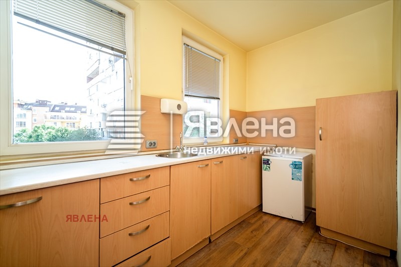 Продава ОФИС, гр. София, Борово, снимка 11 - Офиси - 47500317