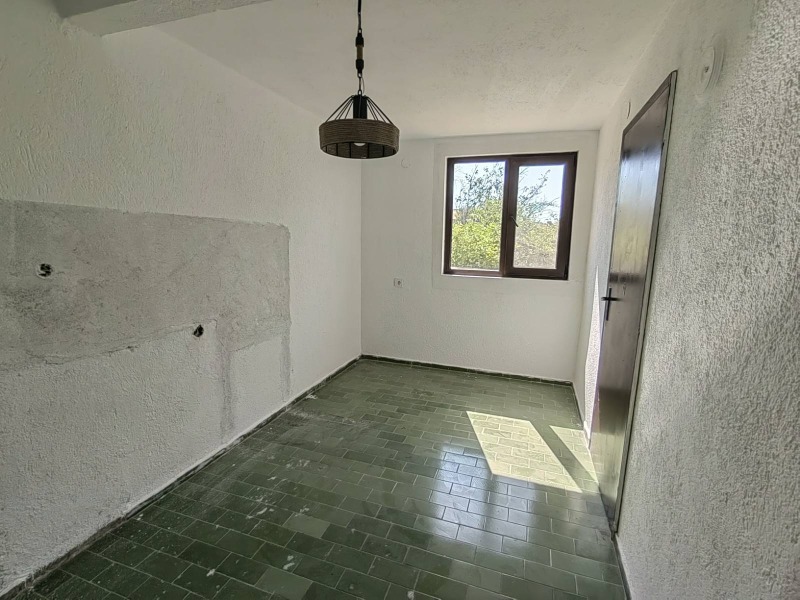 Продава  Къща област Пловдив , с. Кърнаре , 100 кв.м | 81165869 - изображение [4]