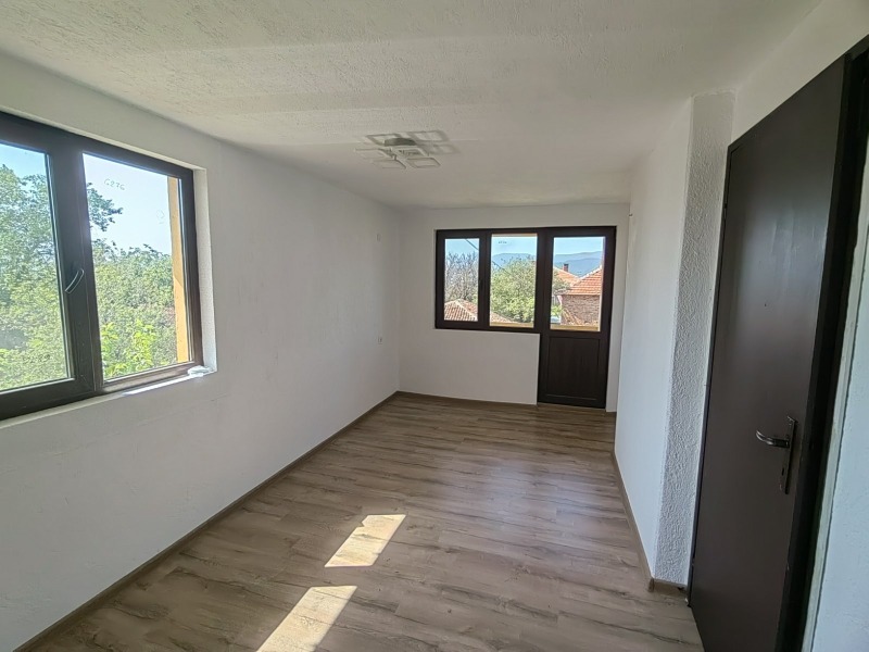 Продава  Къща област Пловдив , с. Кърнаре , 100 кв.м | 81165869 - изображение [11]