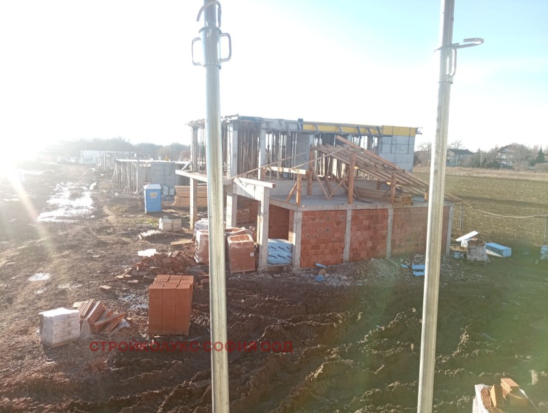 Продава КЪЩА, гр. София, с. Житен, снимка 11 - Къщи - 47801677