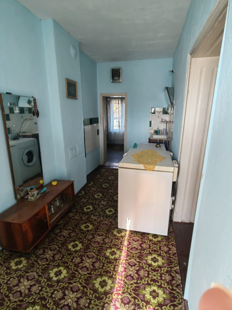 Продава КЪЩА, с. Владиславци, област София област, снимка 14 - Къщи - 52855184