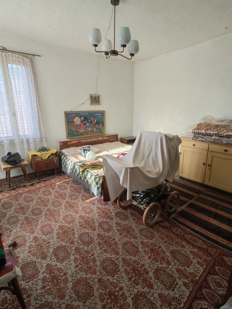 Продава КЪЩА, с. Владиславци, област София област, снимка 10 - Къщи - 52855184