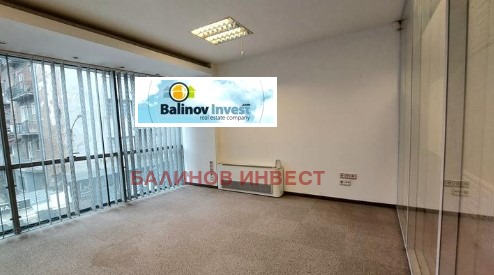 Продава МАГАЗИН, град Варна, Владислав Варненчик 1 • 990000 € / 1936271.70 лв. • 96927151 1