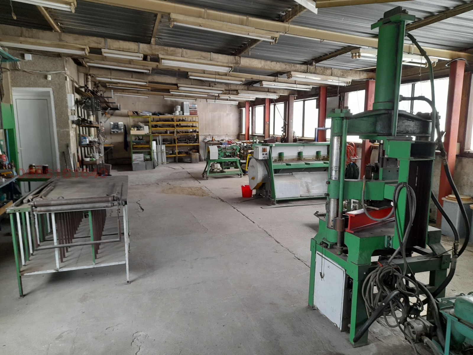 Продава КЪЩА, с. Големо Бучино, област Перник, снимка 5 - Къщи - 53815719