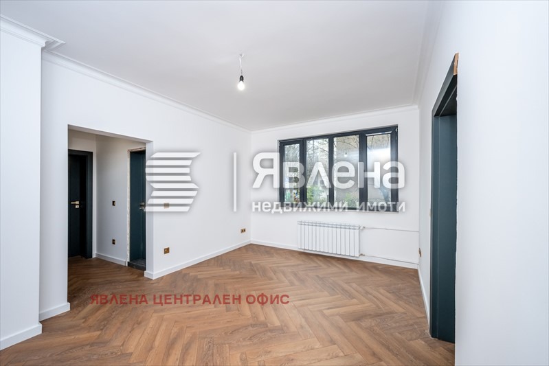Продава 3-СТАЕН, гр. София, Център, снимка 7 - Апартаменти - 56089587