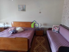 1 quarto Kiutchuk Parij, Plovdiv 10