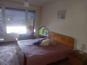 1 quarto Kiutchuk Parij, Plovdiv 8