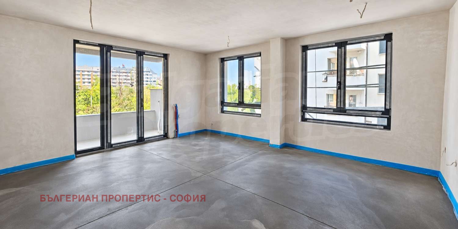 Продава 3-СТАЕН, гр. София, Оборище, снимка 2 - Апартаменти - 56261649