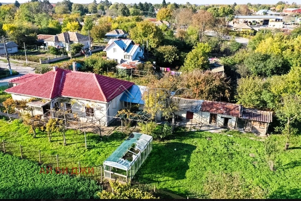 Продава КЪЩА, гр. Генерал Тошево, област Добрич, снимка 14 - Къщи - 56377709