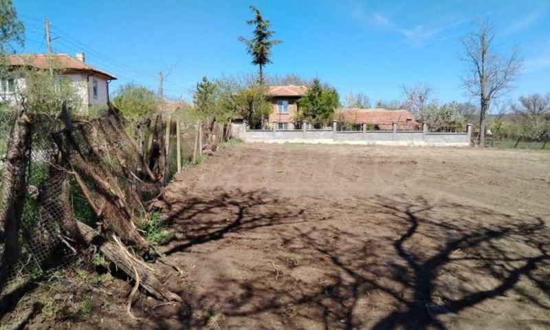 Продава ПАРЦЕЛ в област Варна, с. Храброво - 2390 кв.м / 25 000 € » 48 895.75 лв., СУПРИММО ОФИСИ В СТРАНАТА