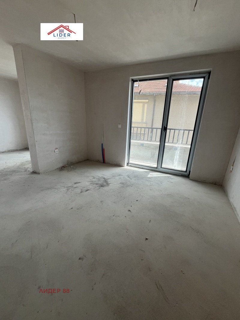 À venda  2 quartos Pleven , Idealen centar , 92 m² | 36486589 - imagem [3]