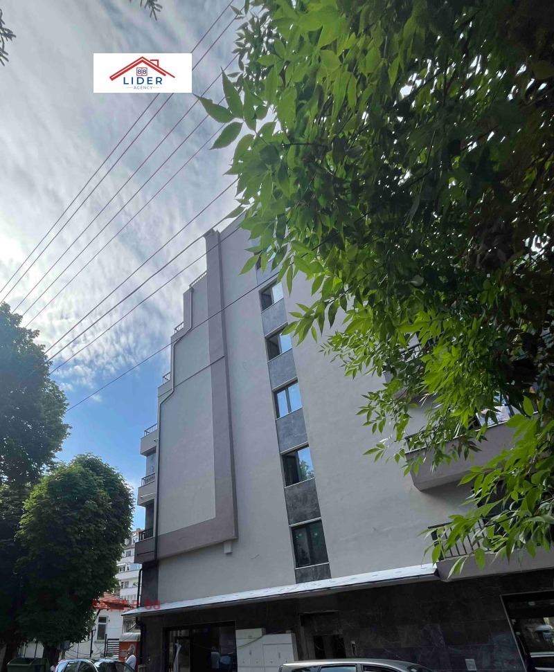 Продава  3-стаен град Плевен , Идеален център , 92 кв.м | 36486589 - изображение [2]