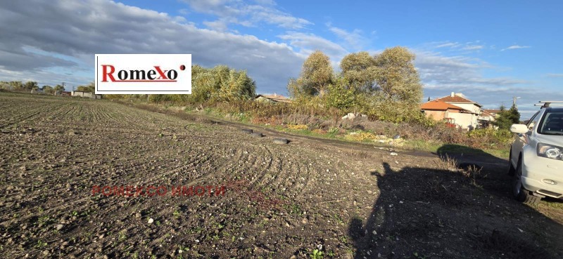 Продава ПАРЦЕЛ, с. Царацово, област Пловдив