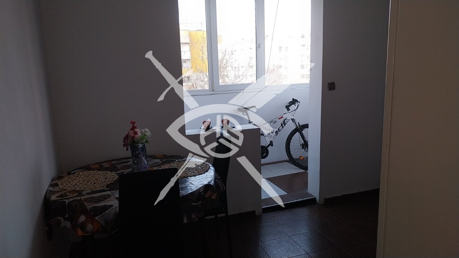 Продава МНОГОСТАЕН, гр. Бургас, Център, снимка 7 - Апартаменти - 54943140
