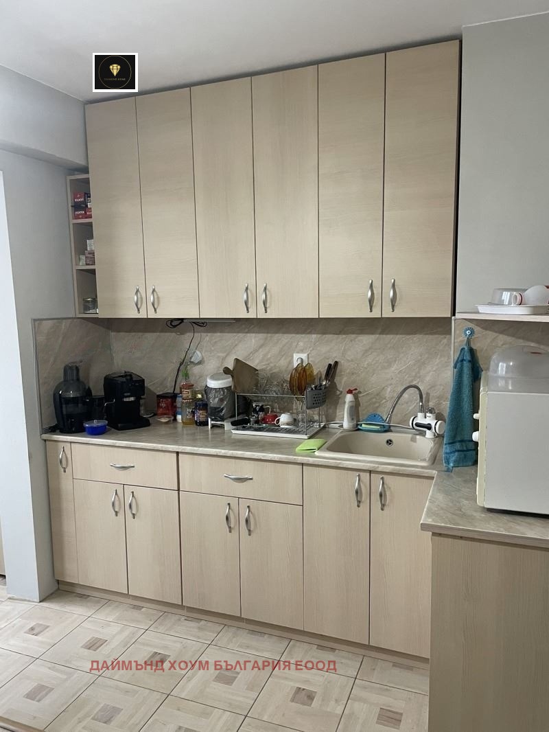 Te koop  3 slaapkamers Plovdiv , Izgrev , 110 m² | 69195386 - afbeelding [2]