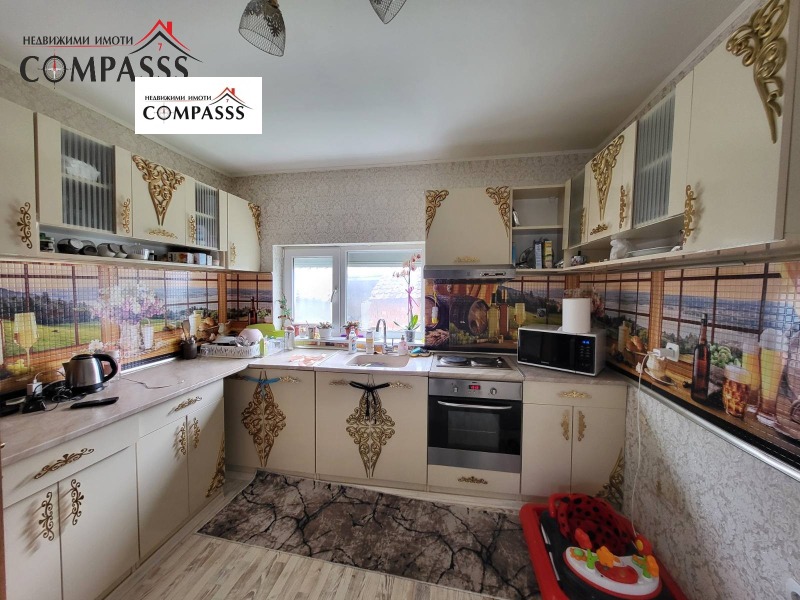 Продава КЪЩА, гр. Генерал Тошево, област Добрич, снимка 9 - Къщи - 53494291