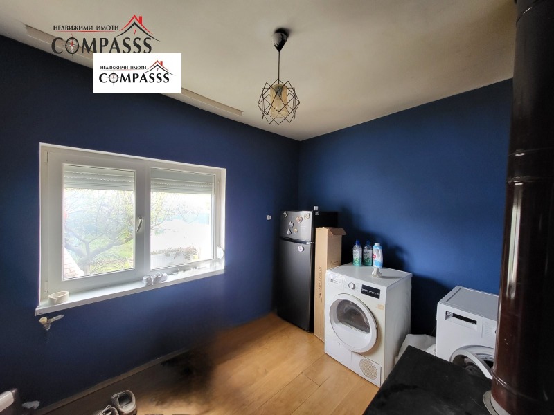 Продава КЪЩА, гр. Генерал Тошево, област Добрич, снимка 11 - Къщи - 53494291