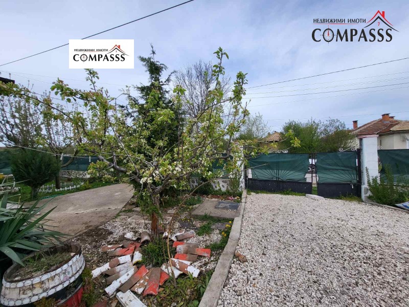 Продава КЪЩА, гр. Генерал Тошево, област Добрич, снимка 13 - Къщи - 53494291