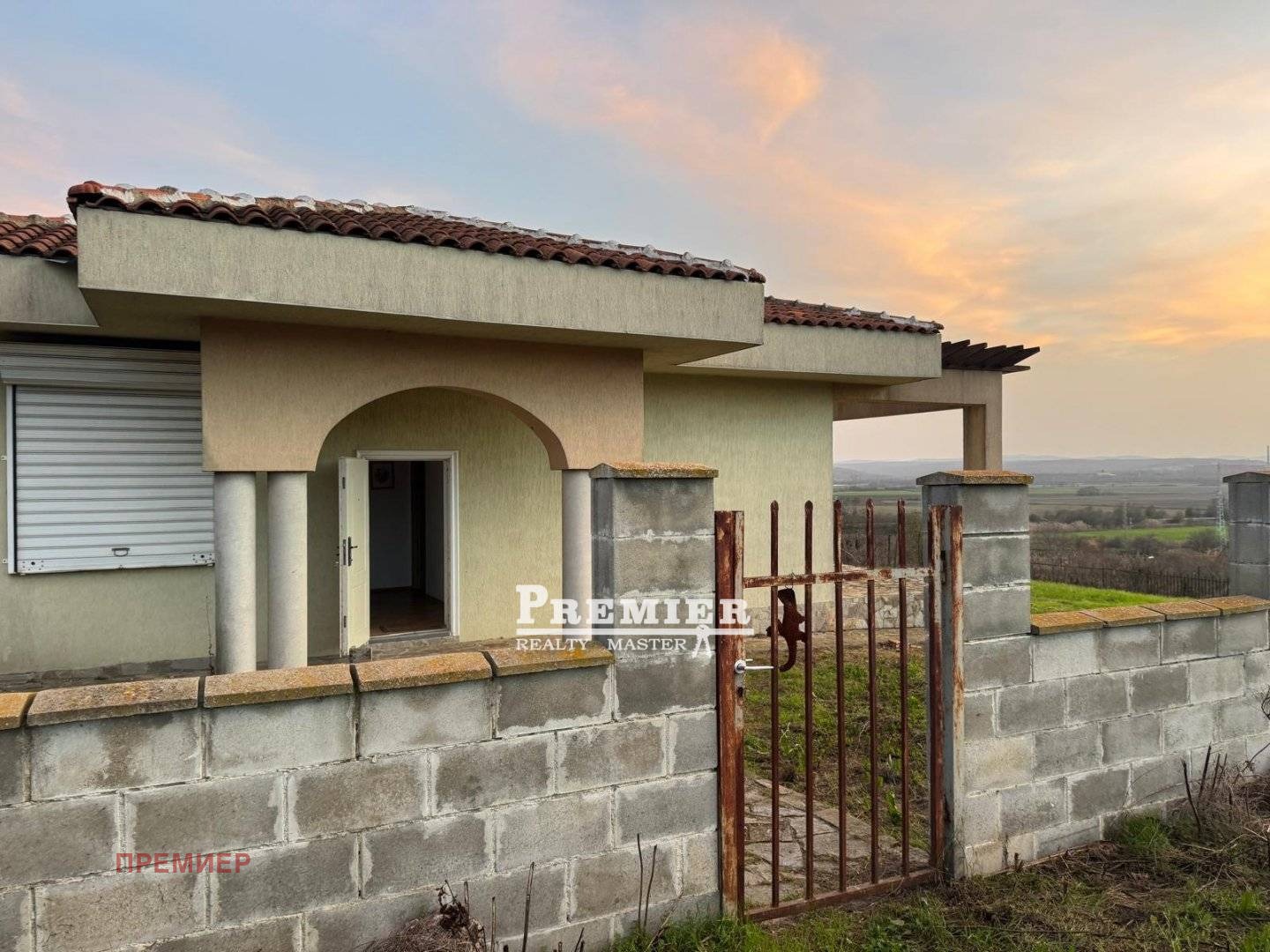 Продава КЪЩА, с. Константиново, област Бургас