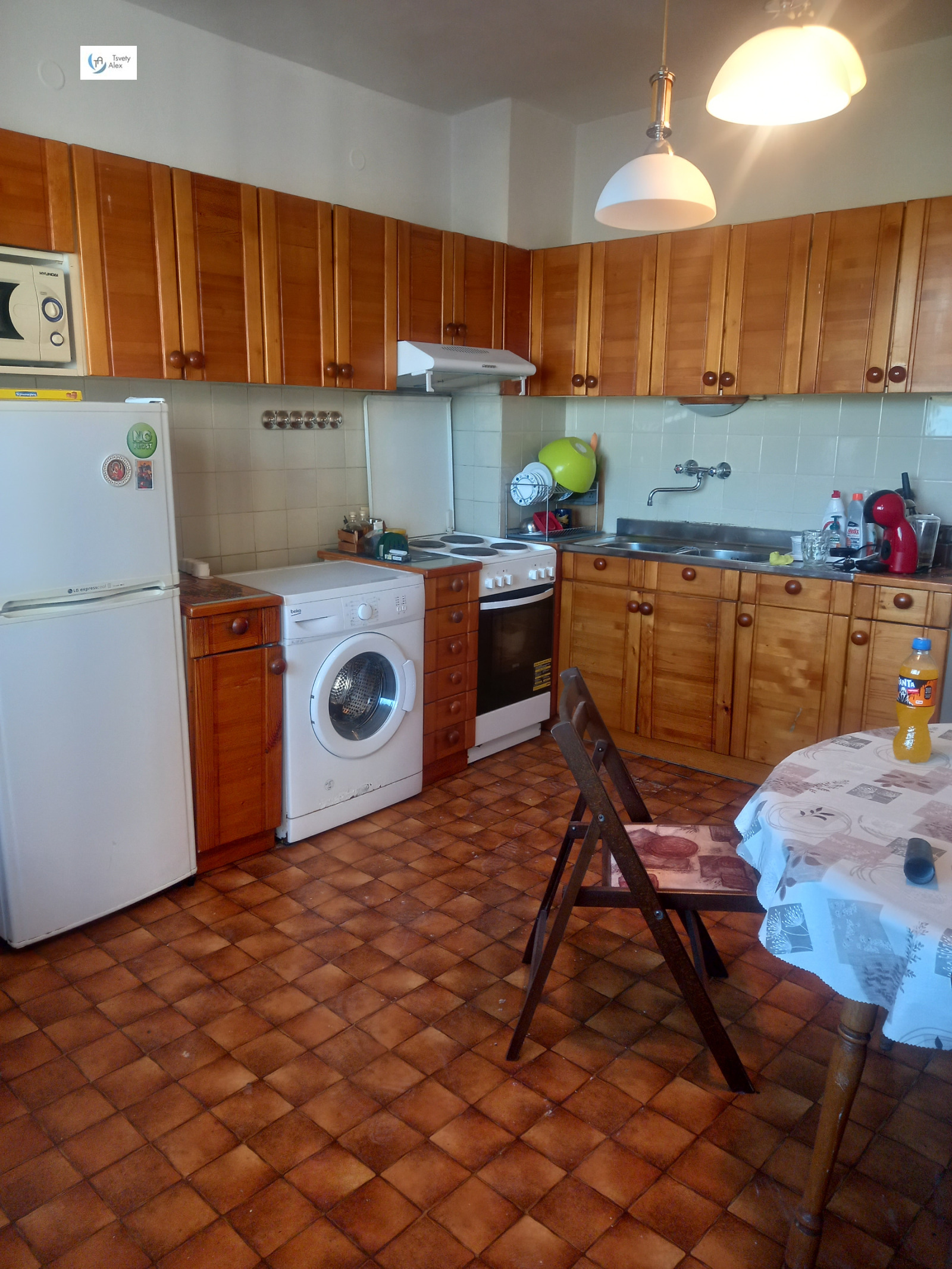 Продава МНОГОСТАЕН, гр. София, Гоце Делчев, снимка 2 - Апартаменти - 55267385