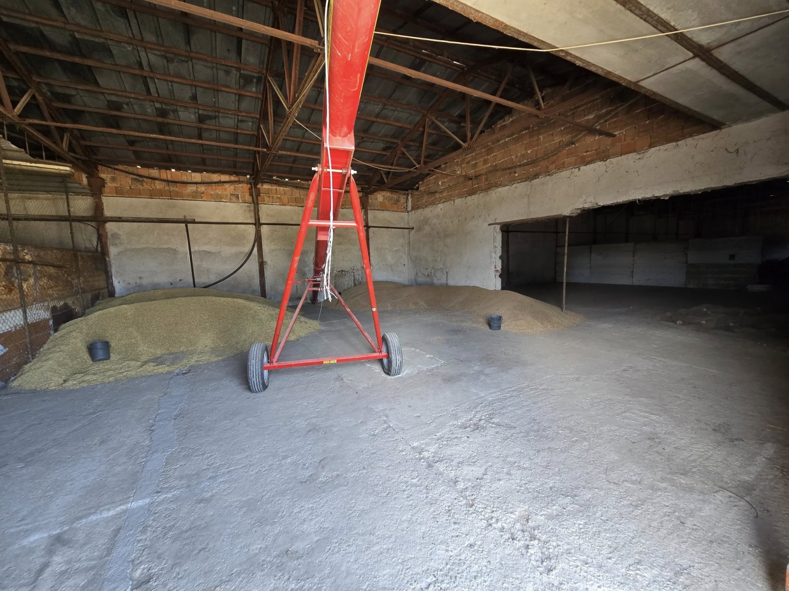 Продава ПРОМ. ПОМЕЩЕНИЕ | Imot.bg — изображение 4