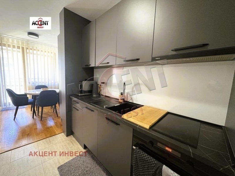 Продава  1-стаен град Варна , к.к. Св.Св. Константин и Елена , 54 кв.м | 31440018