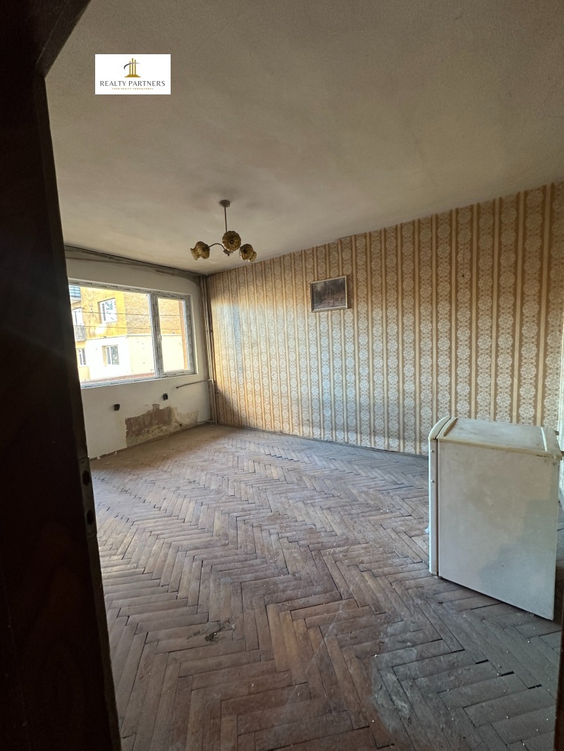 De vânzare  1 dormitor Pernic , Țentâr , 67 mp | 37487569 - imagine [2]