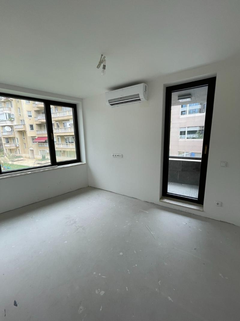 De vânzare  3 dormitoare Sofia , Studentsci grad , 134 mp | 22565592 - imagine [9]