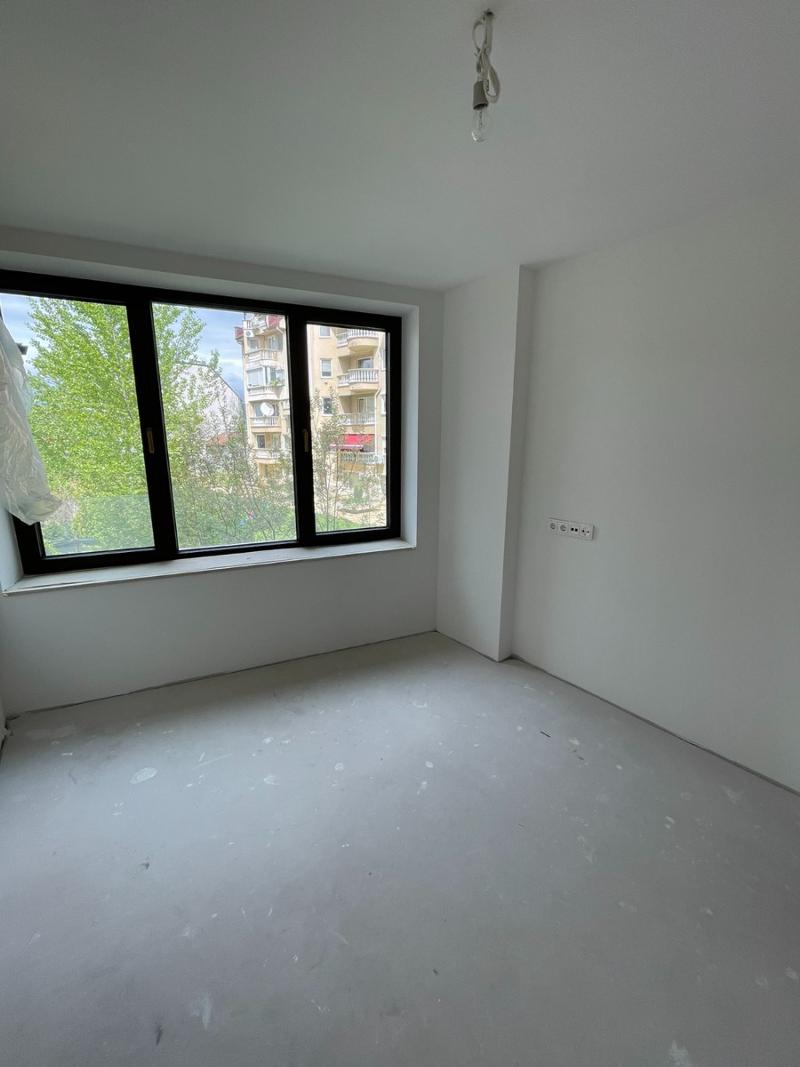 De vânzare  3 dormitoare Sofia , Studentsci grad , 134 mp | 22565592 - imagine [8]