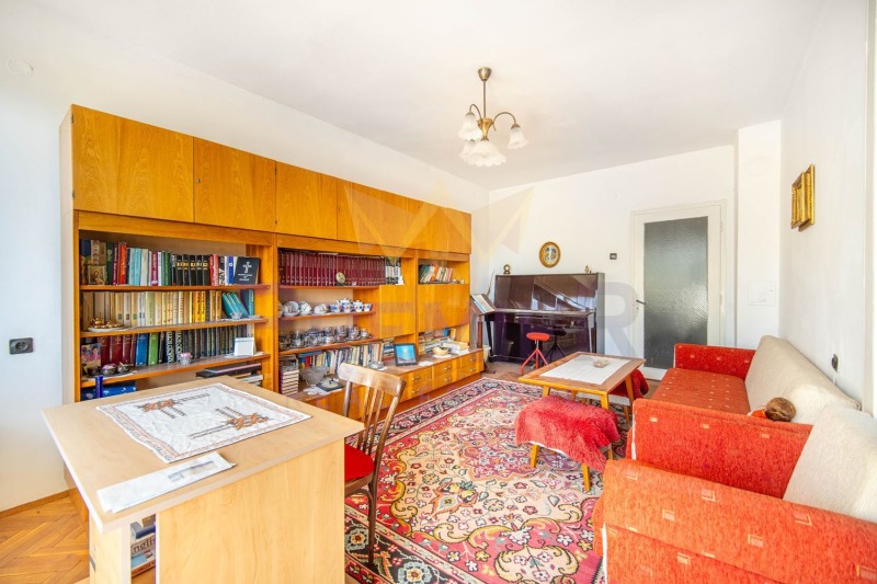 Продава МНОГОСТАЕН, гр. Балчик, област Добрич, снимка 3 - Апартаменти - 52246484