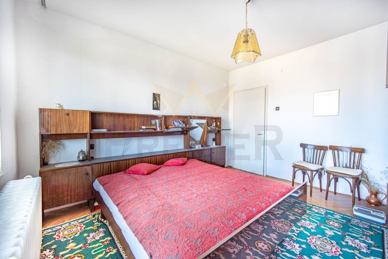 Продава МНОГОСТАЕН, гр. Балчик, област Добрич, снимка 5 - Апартаменти - 52246484