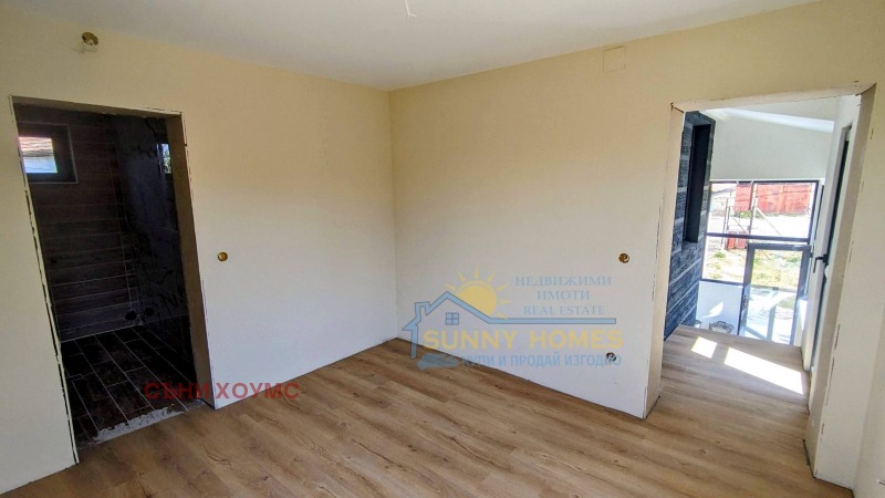 Na prodej  Dům oblast Veliko Tarnovo , Polikraište , 204 m2 | 53965839 - obraz [10]